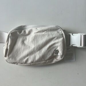 NWT Lulu Lemon Everywhere Belt Bag